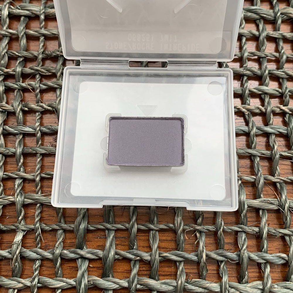 Mary Kay NIP Stone Mineral Eye Color - Picture 3 of 4